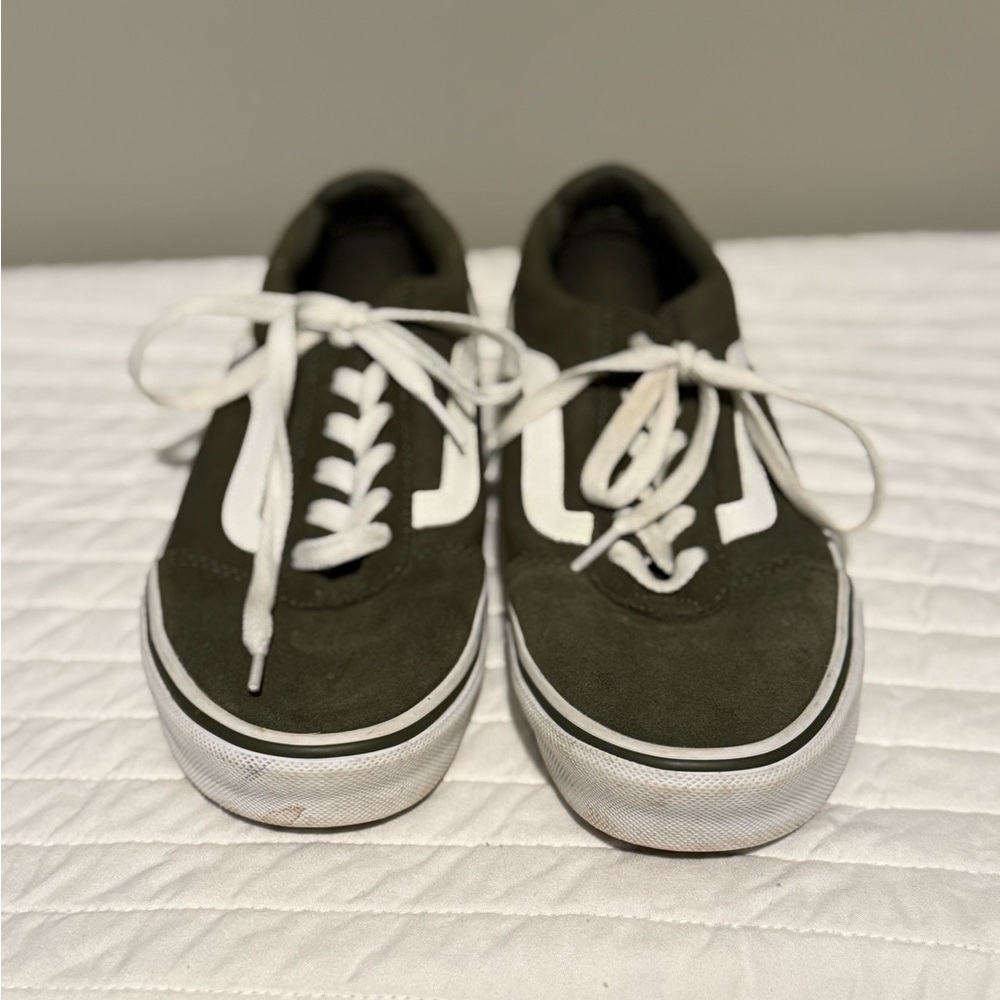 Vans women’s Olive Green and White Canvas Sneakers